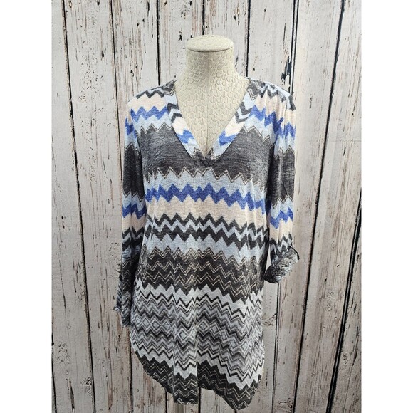 ALK Women's S David Cline Chevron Roll Tab Sleeve V-Neck Tuni Blouse Shirt Top - Picture 1 of 6